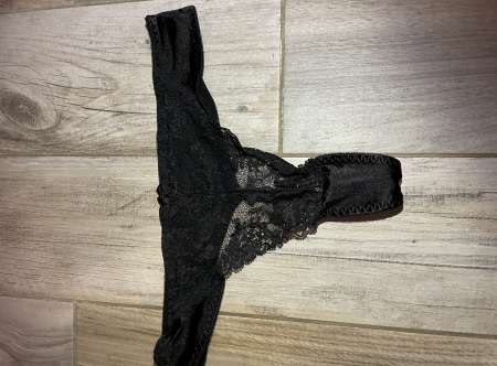 String dentelle sexy porté