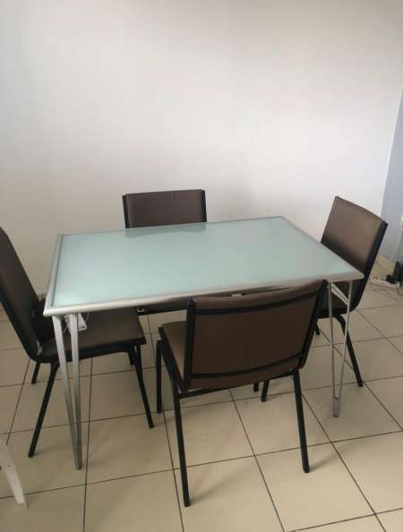 salle à manger de quanlité en vente sur douala