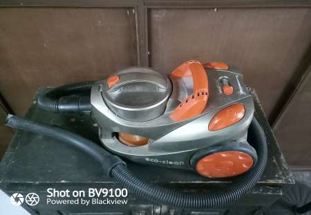 aspirateur original brocante venue d'allemagne