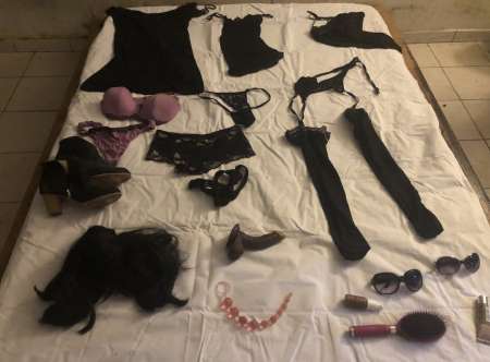 Accessoires et vetements Travestie