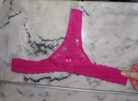 String rose dentelle