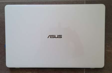 Asus 17" Ecellent état