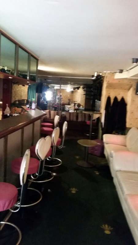 bonjour  jais  une  bar  club  en  suisse  