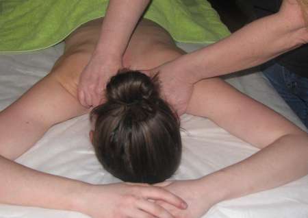 MASSAGE RELAXATION EVASION