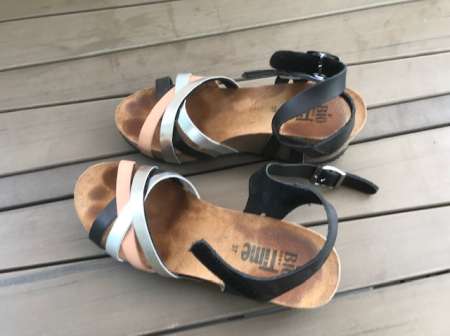  Cherche chaussures bottes ... usagées ... nylon