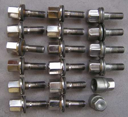 Boulons + antivols p. jantes alu Peugeot + Citroen