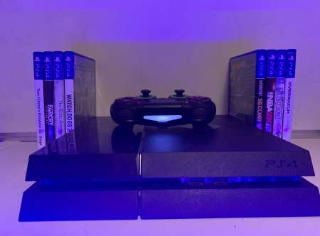 PS4 500GB + manettes scuf+ jeux