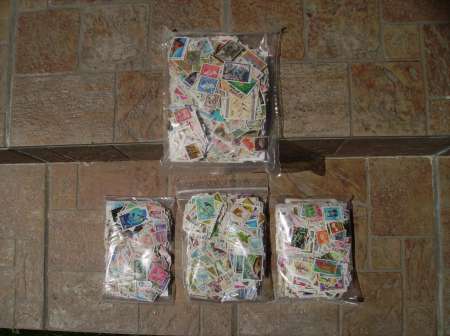 LOT DE 1.200 TIMBRES-POSTE DE FRANCE 