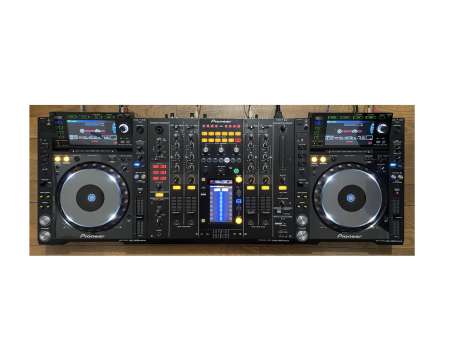 PIONEER - 2 x CDJ NEXUS + DJM 2000 NEXUS - CASES