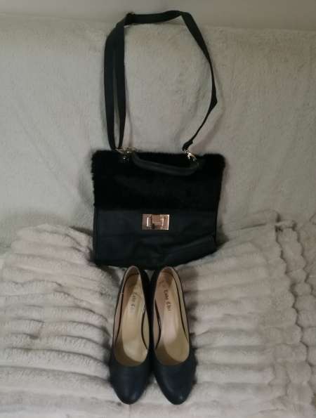 Talons Hauts noir 41 et Sac Bandouillere Noir