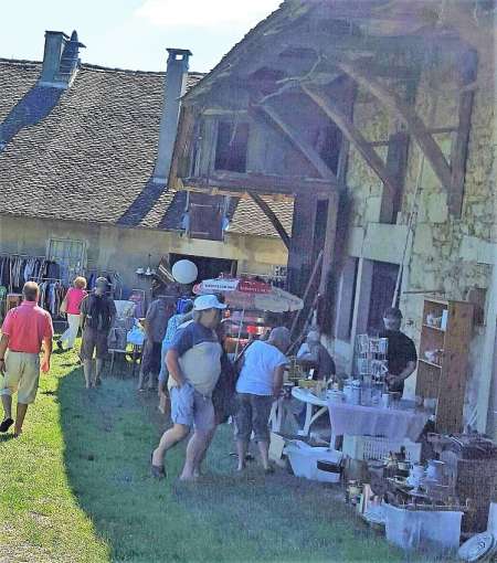 vide-greniers, antiquités, trouvailles