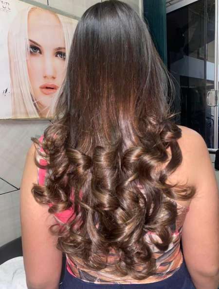  Coiffeuse esthéticienne que pour femme