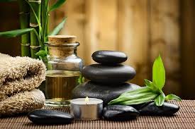  Massage aux pierres