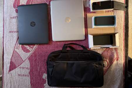 Lot ordinateur imprimante et téléphone
