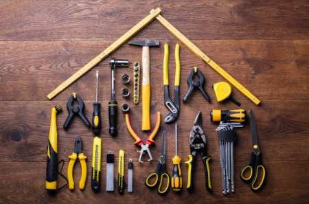 Services (bricolage, jardinage, informatique ...)