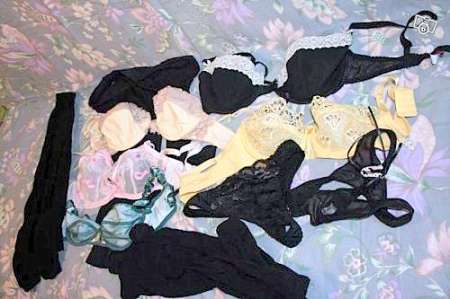  Lingerie. Bas, porte jarettelles, collants, etc...