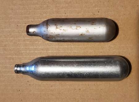 Recherche des cartouches de CO2 et N2O vides