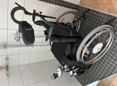 fauteuil roulant handicap