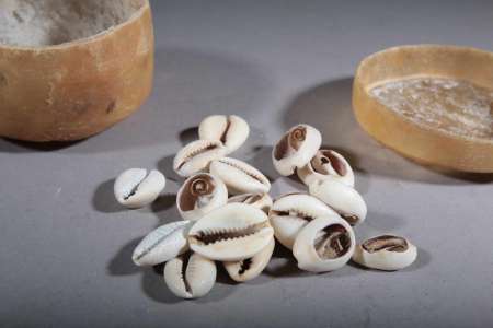 voyance traditionnelle du Fâ grâce aux cauris