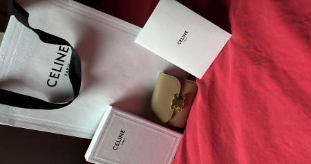 Vente porte-monnaie Céline Neuf avec Facture