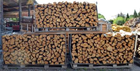 bois de chauffage bien dur