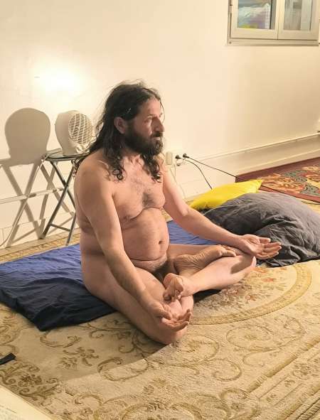 Anthêus, acteur caméléon modèle performeur à poil