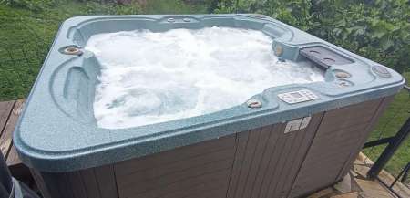 SPA JACUZZI 3 PLACES JNJ318