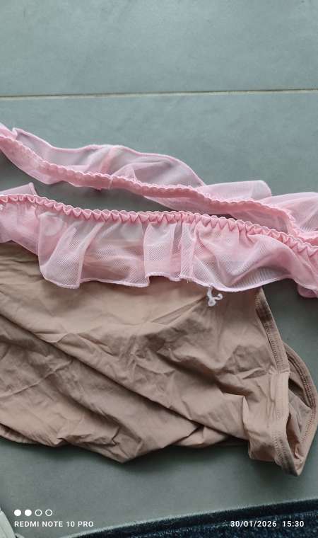 Strings ,culottes portées