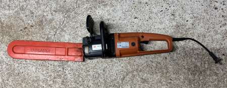 Tronçonneuse électrique