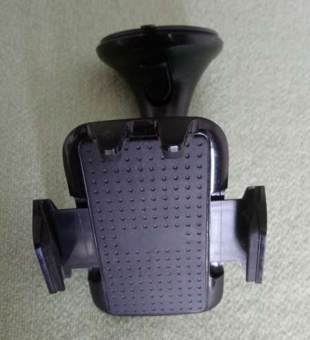 Support téléphone voiture