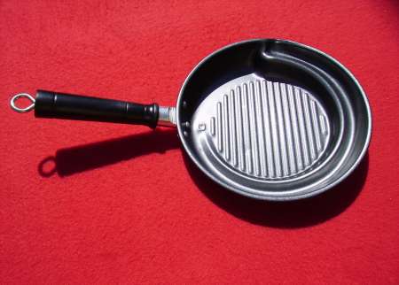 Petite POÊLE