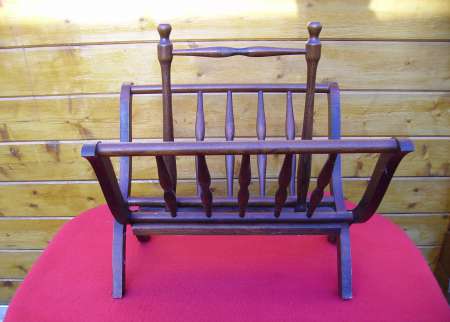 PORTE-REVUES en bois