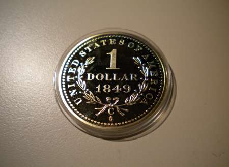 PIECE FRAPPE réplique « 1 dollar 1849 »