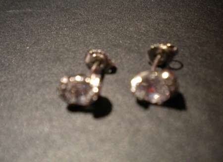 BOUCLES DOREILLES (huit)