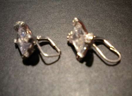 BOUCLES DOREILLES (sept)