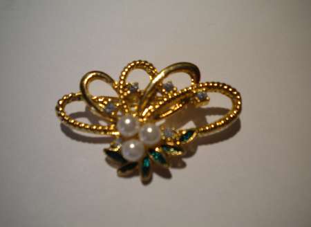 BROCHE « Corbeille » 