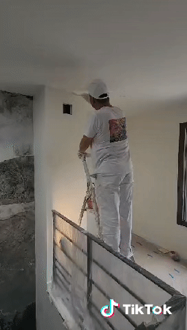 Peintre en bâtiment enduiseur