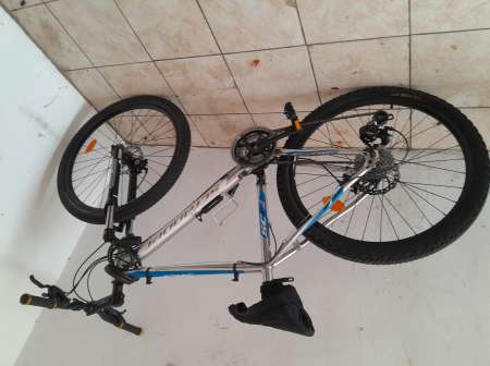 Vend vélos vtt tout terrain