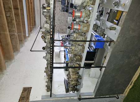 grand lots de pieces et moteurs a vendre