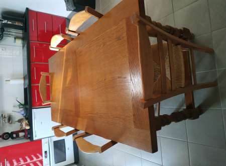 Table cuisine plus six chaises