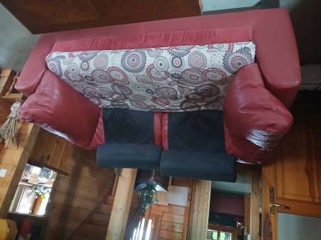 Deux canapés EN CUIR
