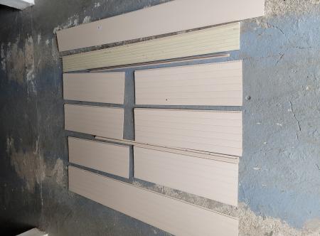 Panneaux PVC beige NICOLL , sous toiture