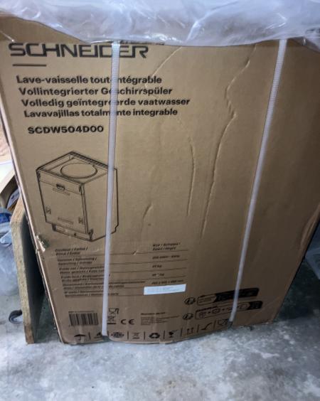 Lave-vaisselle Schneider noir encastrable