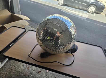 ECLAIRAGE DISCOTHEQUE ET SCENE