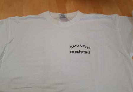 A VENDRE TEE SHIRTS BLANCS