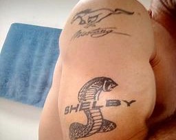 Homme propose ses services.